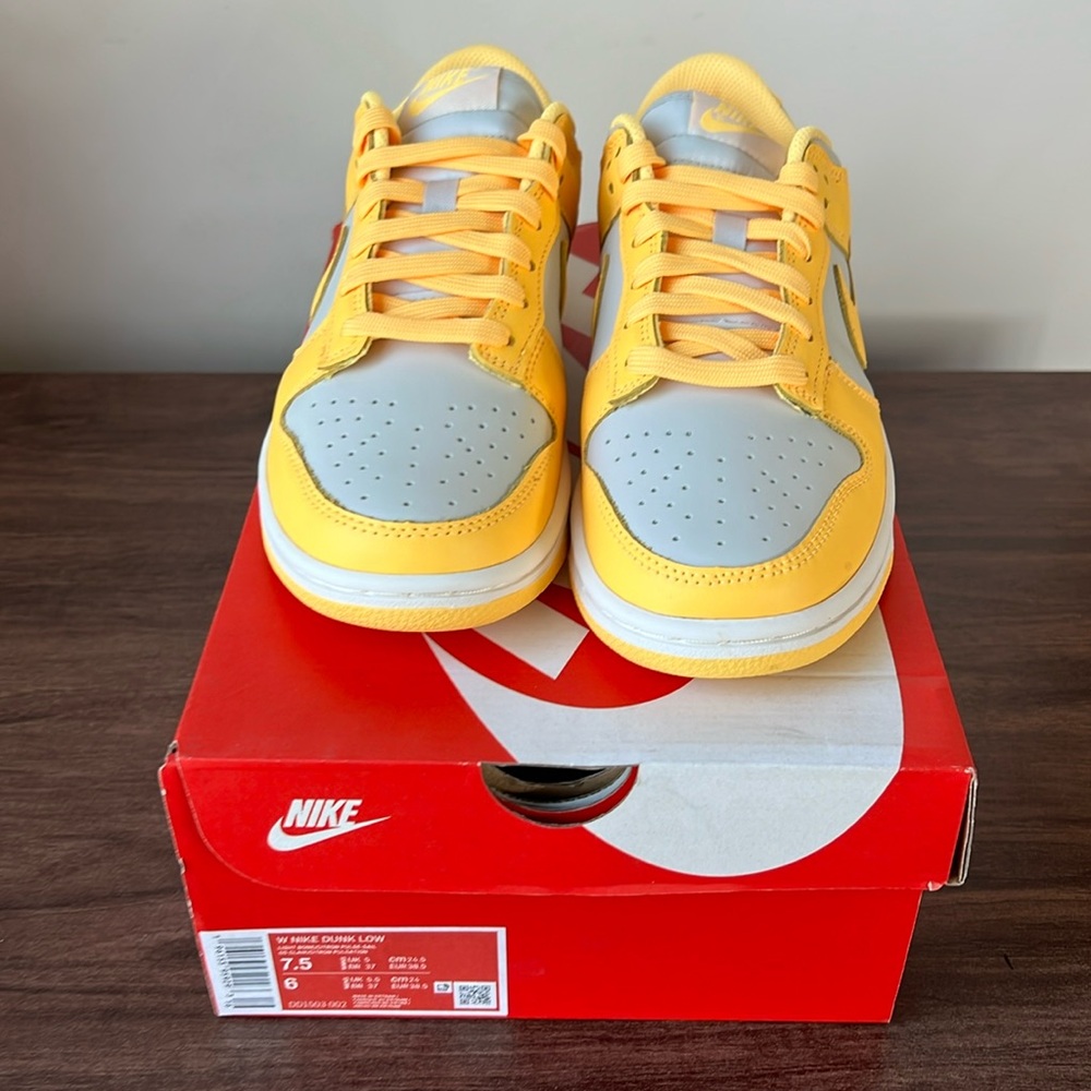 BRAND NEW NIKE DUNK LOW CITRON PULSE SZ 7.5